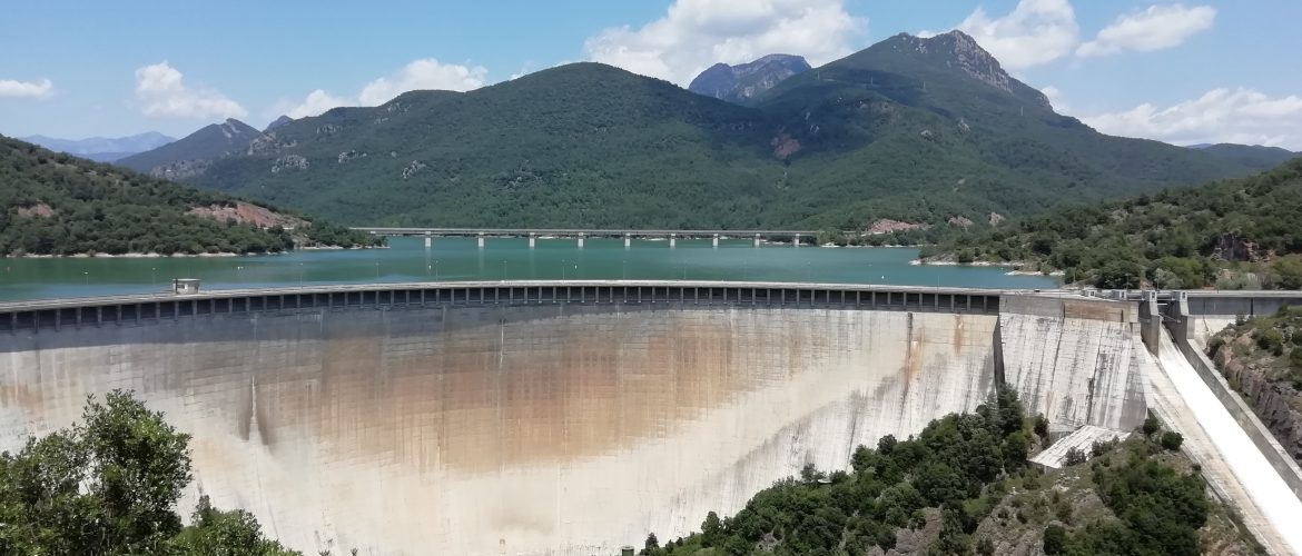 Informe técnico para la modelización del aliviadero de la presa de La Baells